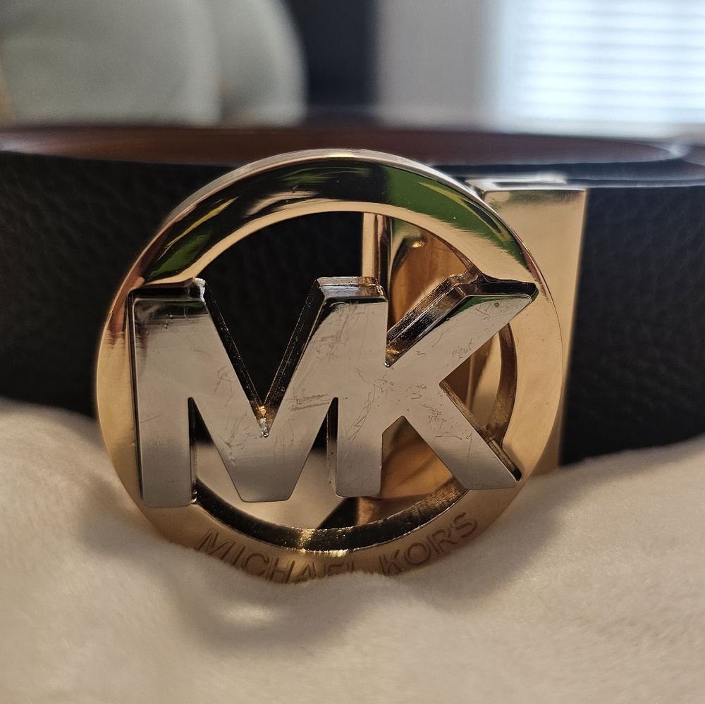Michael Kors Black and Gold Belt - Size Small
